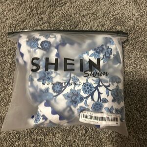 Shein blue and white floral highwaisted 2 piece bathing suit